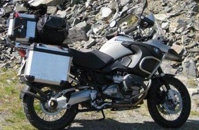 Polizei Düren: POL-DN: Modifiziertes Motorrad aus Carport entwendet