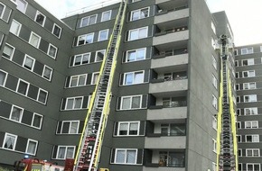 Feuerwehr Dortmund: FW-DO: Flachdachbrand auf hohem Haus // Keine Verletzten
