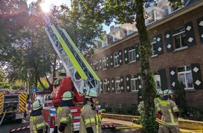 Feuerwehr Kleve: FW-KLE: Zimmerbrand in Dachgeschosswohnung