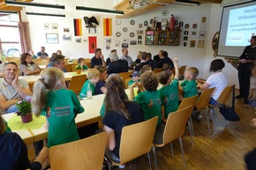 FW Stockach: Nachwuchs-Retter f&uuml;r Stockach: Offizielle Gr&uuml;ndung der Kindergruppe in Wahlwies