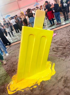 GLÜCKSGEFÜHLE Festival 2025 mit RID-Weltrekord zum Anbeißen – grösster Candy Beach der Welt