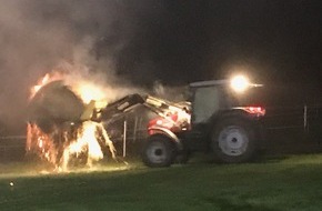 Feuerwehr Bochum: FW-BO: Erstmeldung:Erneut brennen Strohballen