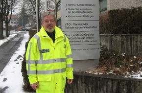 Polizeidirektion Göttingen: POL-GOE: (128/2009) Kontaktbeamter Bernhard Breitling bezieht neues "Büro 325"