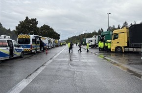 Polizeiautobahnstation Kaiserslautern und Zentrale Verkehrsdienste: POL-PASTKL: Gro&szlig;angelegte Kontrolle des gewerblichen G&uuml;terverkehrs