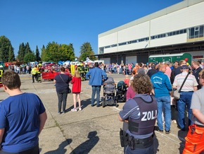 HZA-BS: Der Zoll präsentiert sich beim 2. Blaulichttag des PS.SPEICHER in Einbeck