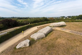 Erste UNESCO-Weltkulturerbestätte in der Bretagne: Die Steinreihen von Carnac und die Megalithlandschaft am Meer