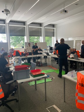 FW-EN: Technische Einsatzleitung des Ennepe-Ruhr-Kreises übt drei Tage in Münster