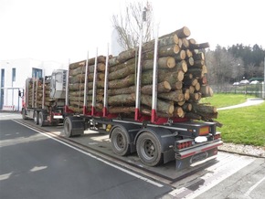 POL-PPTR: Zahl der überladenen Holztransporte erschreckend ansteigend
