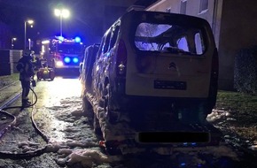 Feuerwehr Gelsenkirchen: FW-GE: Abschleppwagen brennt in Gelsenkirchen-Horst