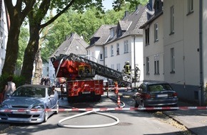 Feuerwehr Dortmund: FW-DO: Eine Person bei Wohnungsbrand verletzt