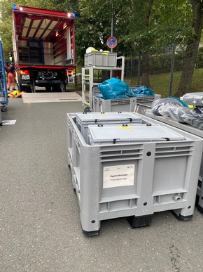 FW-Velbert: Brand in einem Firmengebäude am Rosenkamp