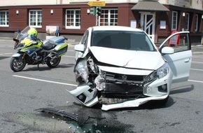 Polizei Hagen: POL-HA: Ein Leichtverletzter nach Verkehrsunfall in der Innenstadt