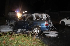 Polizei Gelsenkirchen: POL-GE: Fünf Autos bei Unfall in Ückendorf beschädigt - Verursacher ist flüchtig