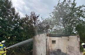 Feuerwehr Herdecke: FW-EN: Starke Rauchentwicklung am Poethen - Illegale M&uuml;llverbrennung f&uuml;hrt zu Fl&auml;chen- und Vegetationsbrand - Kleinbrand am Montag im Industriebetrieb
