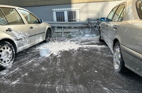 Polizeipräsidium Mittelhessen - Pressestelle: Mittelhessen: Meldungen aus Stadt und Landkreis Gießen: Farbeimer aus viertem Stock geworfen + Zeugensuche nach Raub