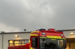 Kreisfeuerwehr Oldenburg: FW-OLL: Feuerwehr Sandkrug empfängt neues Wechselladerfahrzeug