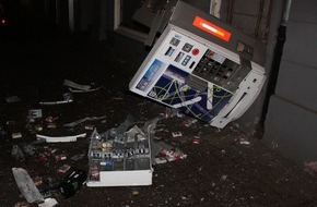 Polizei Duisburg: POL-DU: Mittelmeiderich: Zigarettenautomat gesprengt - Zeugen gesucht (FOTO)