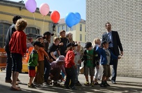 HIAG: HIAG Immobilien: Kunstvolles Durchstichfest auf dem Kunzareal in Windisch