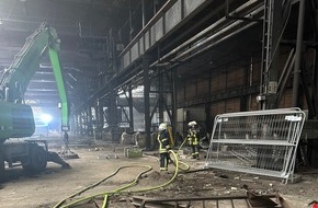 Feuerwehr Mülheim an der Ruhr: FW-MH: Unterirdischer Brand in einer Lagerhalle