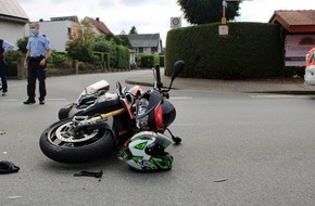 Polizei Minden-Lübbecke: POL-MI: Motorradfahrer von abbiegendem Auto erfasst