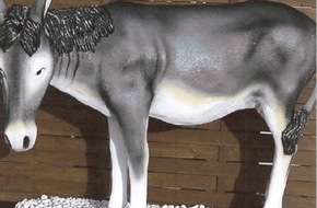 Polizeiinspektion Nienburg / Schaumburg: POL-STH: Deko-Esel entwendet