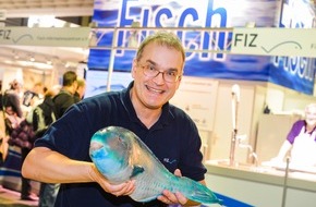 Messe Berlin GmbH: Grüne Woche 2016: Fisch und Meeresfrüchte aus der ganzen Welt / Seafood-Markt mit 80 Fisch-, Krebs- und Weichtierarten.