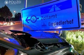 Polizeipräsidium Westpfalz: POL-PPWP: Beim Abbiegen gegen Ampel gekracht