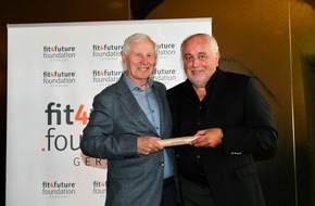 Cleven-Stiftung: Hans-Dieter Cleven übergibt Staffelstab - Robert Lübenoff wird 1. Vorstand der fit4future foundation Germany