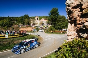 Ford-Werke GmbH: M-Sport stellt Potenzial des Ford Fiesta WRC beim spanischen WM-Lauf unter Beweis (FOTO)