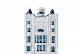 Panta Rhei PR AG: KLM enthüllt das Miniaturhaus Nr. 102: das Tuschinski-Theater in Amsterdam