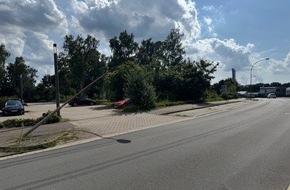 Polizeidirektion Ratzeburg: POL-RZ: Verkehrsunfallflucht - Zeugen gesucht