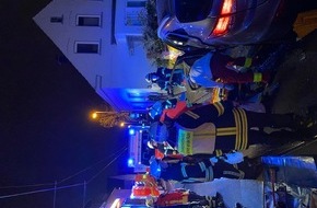 Feuerwehr Mülheim an der Ruhr: FW-MH: Verkehrsunfall mit zwei Verletzten