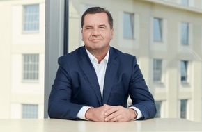 Compass Group Deutschland GmbH: Gerhard Marschitz zum Vorsitzenden der Geschäftsführung von Compass in Deutschland ernannt; Friedrich-Georg Lischke tritt zurück