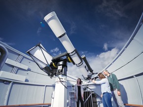 Pressemitteilung: Auf Sternschnuppenjagd im Süden