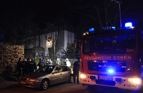 Feuerwehr Essen: FW-E: Feuer im "Goethebunker" in Essen-Rüttenscheid, 186 Partygäste unverletzt in Sicherheit gebracht