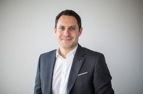 xSuite Group: Data World Consulting AG unterzeichnet Partnerschaftsvertrag mit xSuite