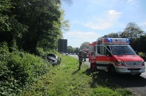 Feuerwehr Mülheim an der Ruhr: FW-MH: A40: Verkehrsunfall mit zwei Verletzten   #fwmh