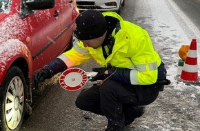 Polizeiinspektion Wilhelmshaven/Friesland: POL-WHV: Verkehrskontrolle - Schwerpunkt: Situative Winterreifenpflicht