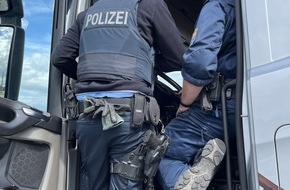 Polizeipräsidium Südhessen: POL-DA: Pfungstadt: Polizei kontrolliert gewerblichen Güter- und Personenverkehr/Neunmal Weiterfahrt untersagt - Über 12.000 Euro Sicherheitsleistungen fällig