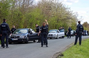 Polizeipräsidium Mittelhessen - Pressestelle Wetterau: POL-WE: Polizeikontrollen bei Butzbach entlarven Drogenfahrer