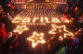 Caritas international: Solidaritätsaktion: Caritas lässt "Eine Million Sterne" leuchten /  Illuminationen in rund 70 Orten bundesweit setzen Zeichen der Hoffnung für Menschen in Not (BILD)