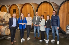 Edeka Südwest: Presse-Information: Vermarktung regionalen Weins stärken