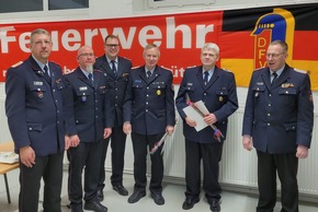 FW Helmstedt: Reibungsloser Führungswechsel in der Ortsfeuerwehr Emmerstedt im Jahr 2025
