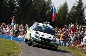 Skoda Auto Deutschland GmbH: SKODA Pilot Wiegand überzeugt als Vierter beim ERC-Lauf in Tschechien (BILD)