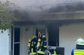 Freiwillige Feuerwehr Olsberg: FF Olsberg: Zimmerbrand in Olsberg - Antfeld