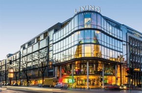 LIVING BERLIN: Neuer Name für Berlins erste Design-Adresse: Living Berlin / Rund 20 Jahre nach Eröffnung als "stilwerk Berlin" präsentiert sich das Haus modernisiert
