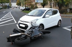 Polizeipräsidium Koblenz: POL-PPKO: Motorradfahrer bei Unfall leicht verletzt