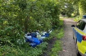 Polizeidirektion Bad Segeberg: POL-SE: Tangstedt (Kreis Stormarn) - Unbekannte entsorgen diverse Kanister mit unbekannter Flüssigkeit in der Natur - Polizei auf der Suche nach Hinweisen