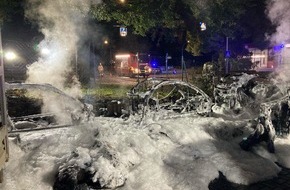 Polizei Aachen: POL-AC: Brand zerstört Fahrzeuge - Polizei bittet um Hinweise