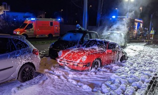 Polizei Bochum: POL-BO: Herne / Verpuffung nach Motorschaden - 45 Jahre alter Porsche in Wanne-Eickel ausgebrannt